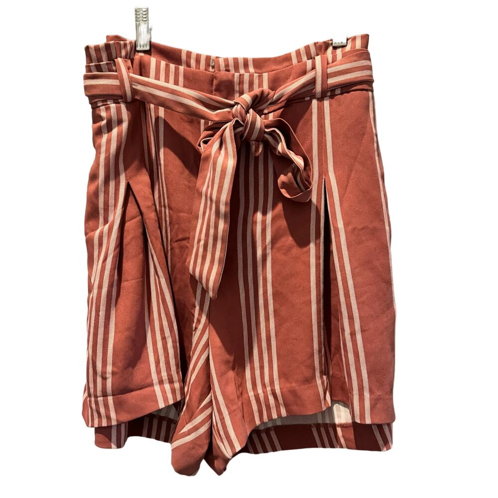 Torrid Womens Beachy Pink/Red Striped Shorts | Size 16